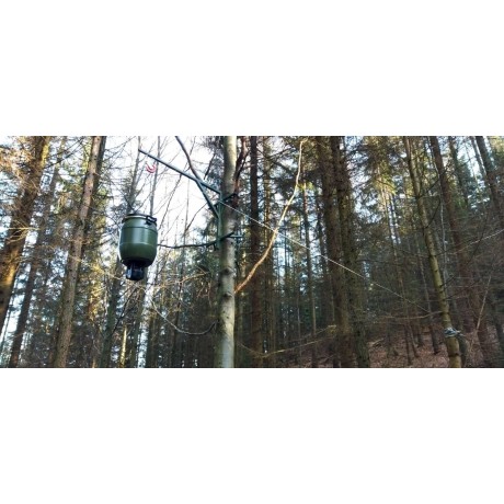 AM Feeder - krmný automat, zařízení pro přikrmování a vnadění zvěře